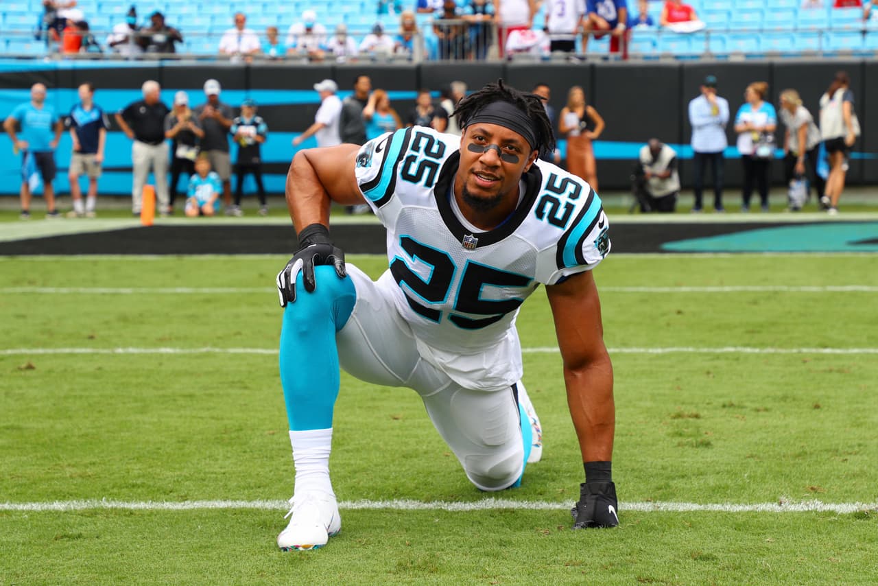 Eric Reid extiende su contrato con Carolina por tres temporadas