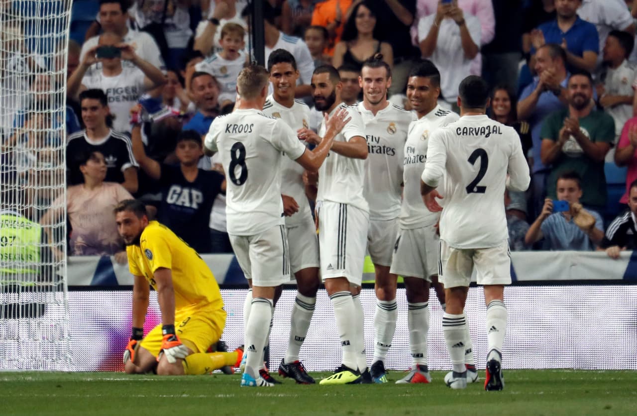 Apenas a los dos minutos, el delantero francés Karim Benzema abrió el marcador para el Real Madrid.