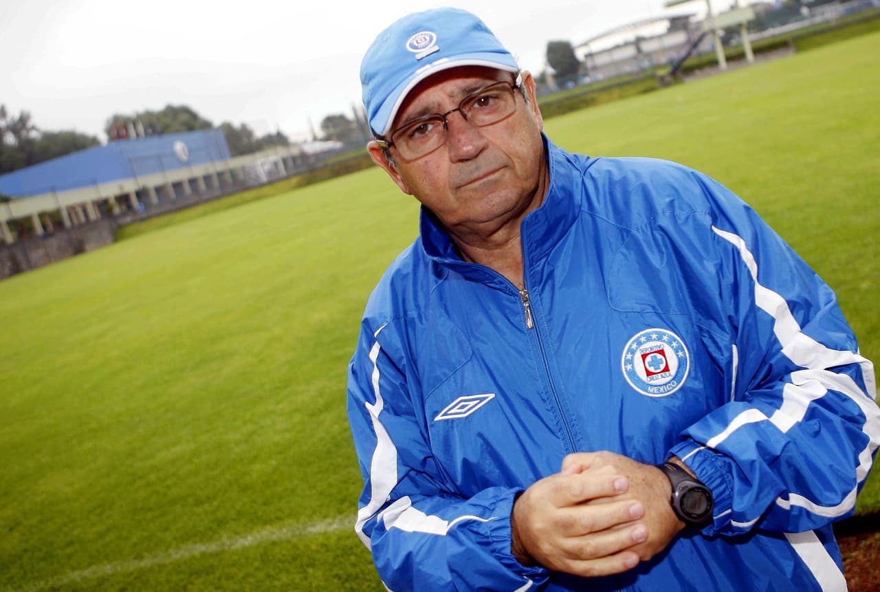 Cruz Azul apostó por la experiencia del uruguayo Sergio Markarian el 19 de junio de 2007. Se fue sin lograr el gran objetivo el 6 de junio de 2008, con un rendimiento del 53,03 por ciento de los puntos en juego.
