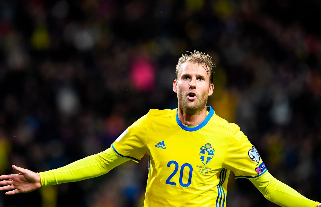 El otro delantero sueco, Ola Toivonen, sentenció el 8-0 que le da un aire importante a los suecos en el remate de esta fase de grupos.