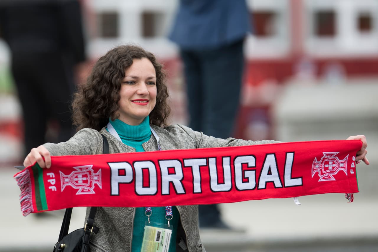 La gran mayoría de los asistentes para este partido fueron portugueses.