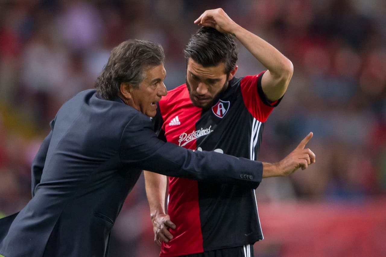 Action photo during the match Atlas vs Puebla corresponding to the 11 week of Liga Bancomer BBVA Closing Tournament 2018 at Jalisco Stadium Foto de accion durante el partido Atlas vs Puebla correspondiente a la jornada 11 de la Liga Bancomer BBVA Torneo Clausura 2018 en el Estadio Jalisco. En la foto: Juan Vigon y Ruben Omar Romano 09/03/2018/MEXSPORT/Cristian de Marchena
