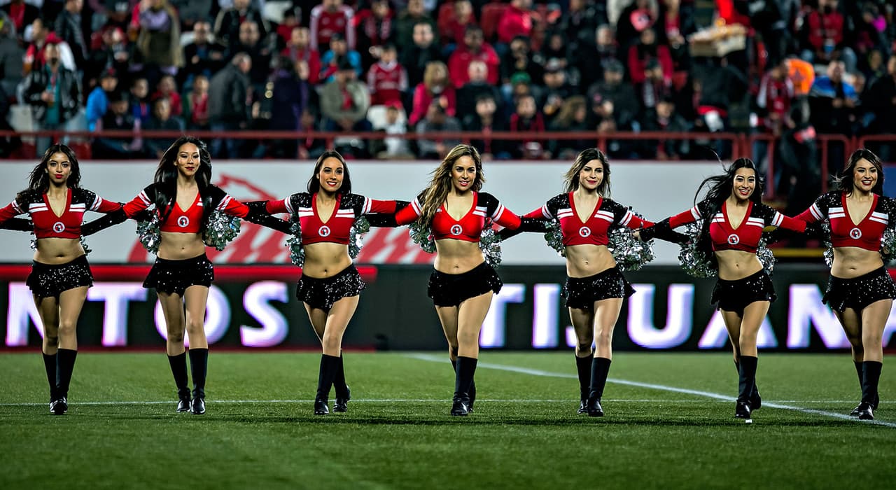 La belleza de las porristas en la fecha 3