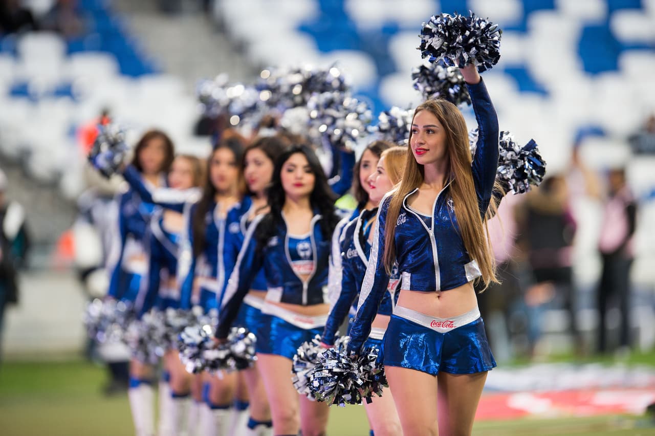 La belleza de las porristas en la fecha 3