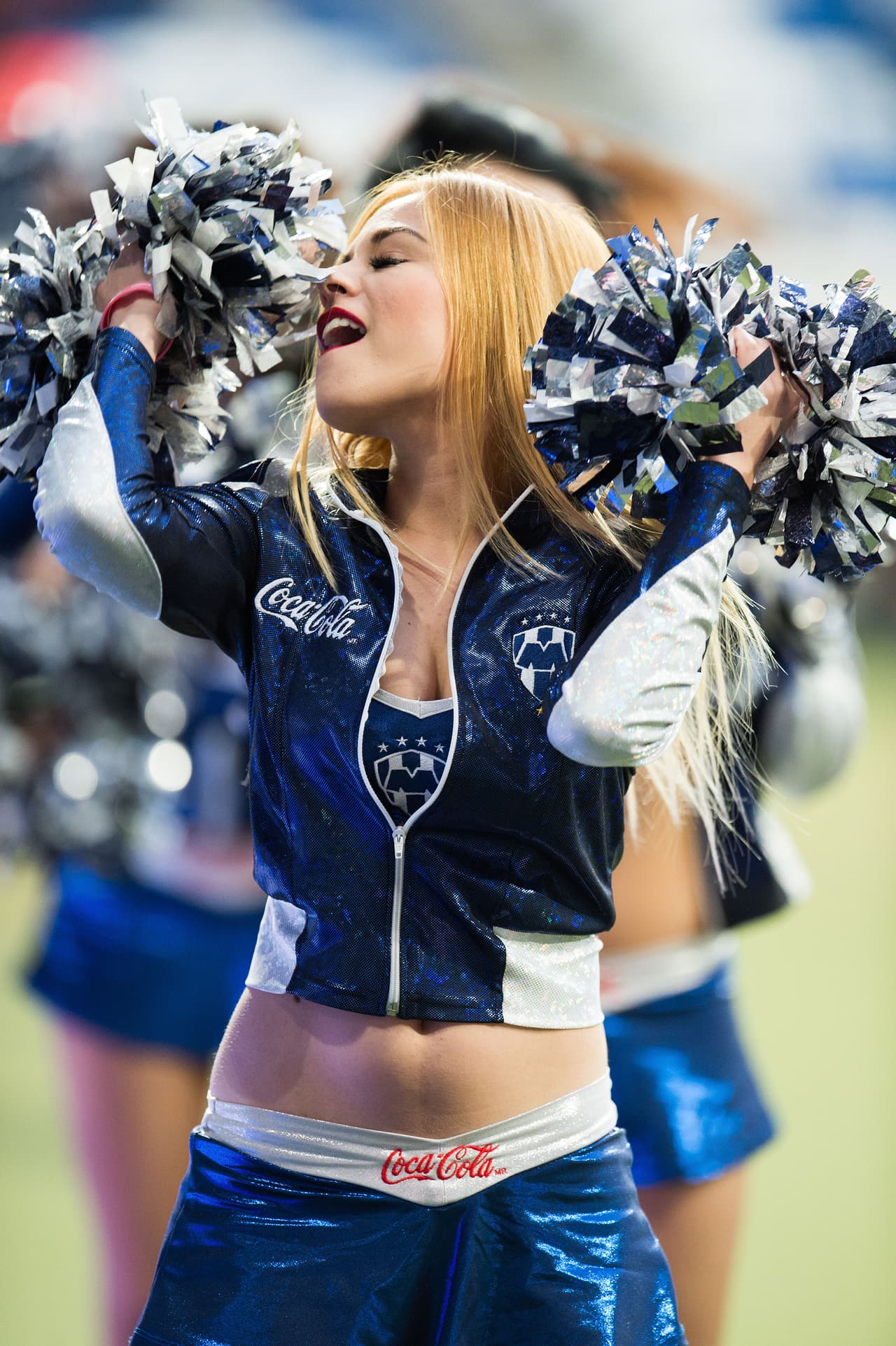 La belleza de las porristas en la fecha 3