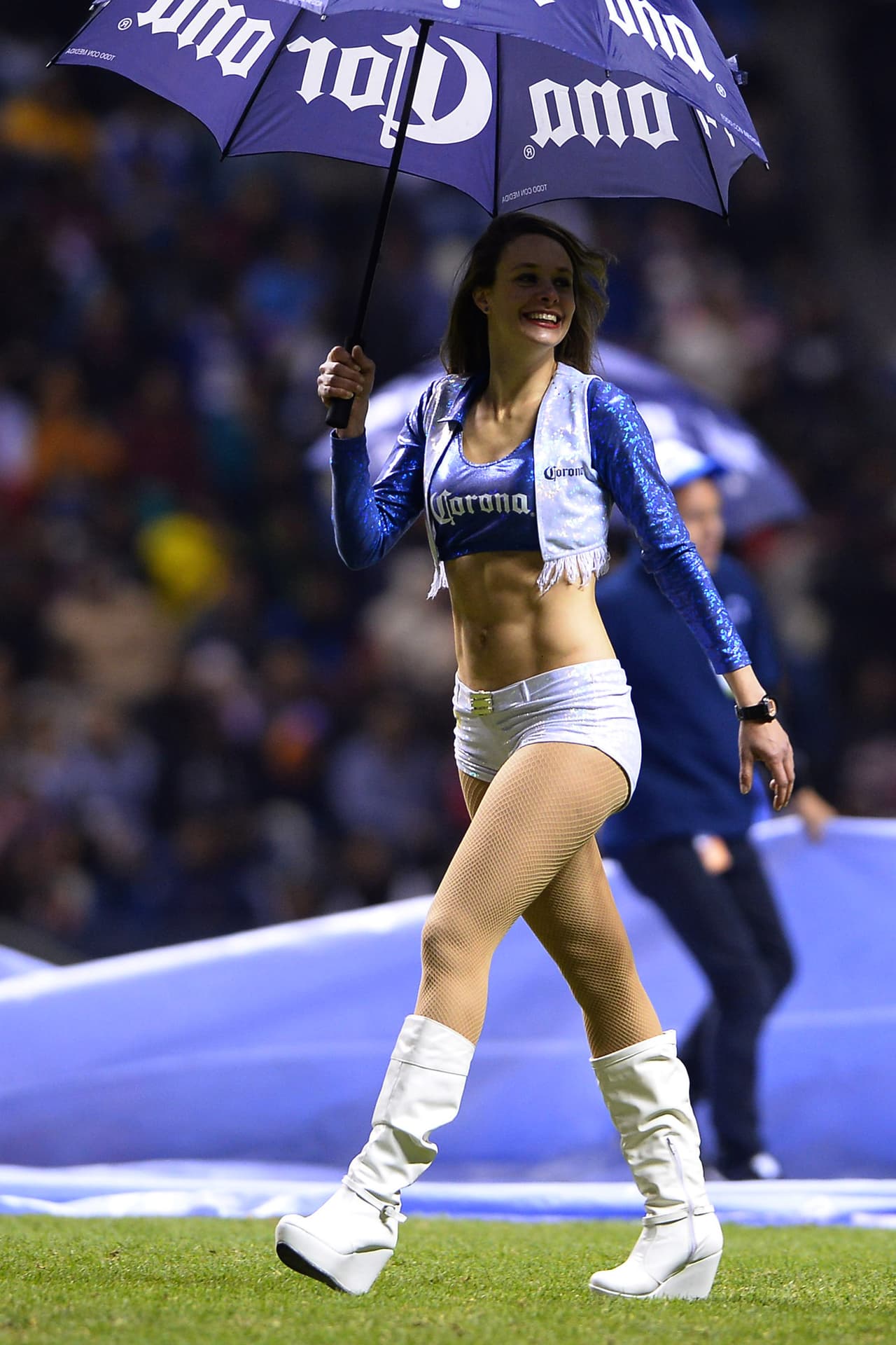 La belleza de las porristas en la fecha 3