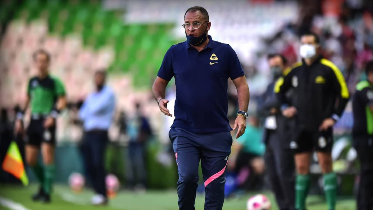 Andrés Lillini, técnico de Pumas.