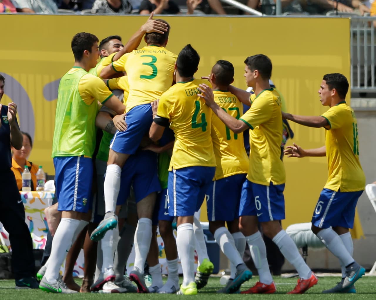 Brasil derrotó 3-1 a Panamá y ganó la medalla de bronce en el futbol panamericano.
