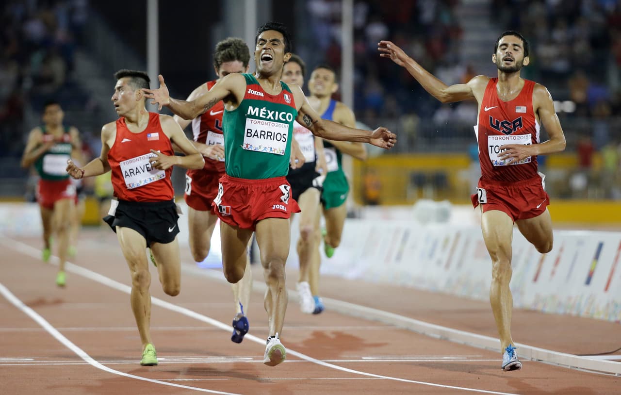 El mexicano Juan Luis Barrios ganó los 5000 mil metros, David Torrence la plata y el chileno Victor Aravena el bronce.