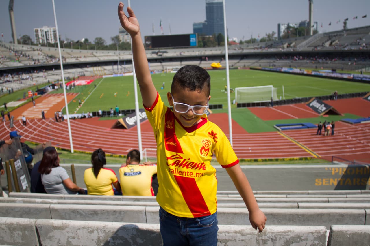 El estadio de Ciudad Universitaria se vistió de fiesta con los colores de Pumas UNAM y Monarcas Morelia para vivir el duelo de la Jornada 10 del Clausura 2019 en Liga MX.
