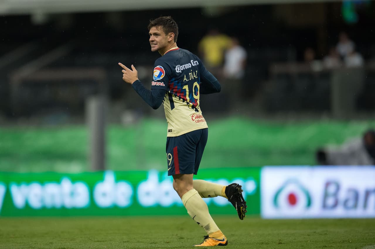 Las emociones aún tenían una acción más. Alejandro Díaz, aprovechando un rebote de Nahuel, la empujó en el área chica para el 2-2 definitivo.