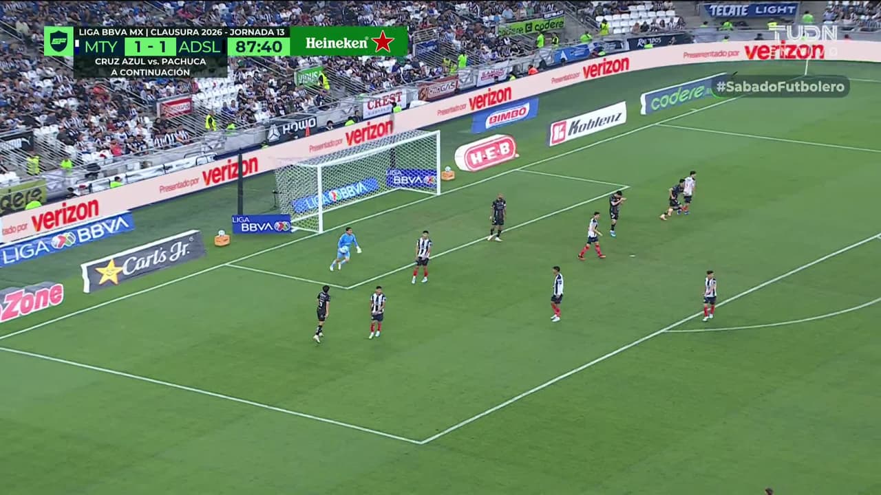 ¡TIRO ATAJADO! disparo por David Rodríguez.