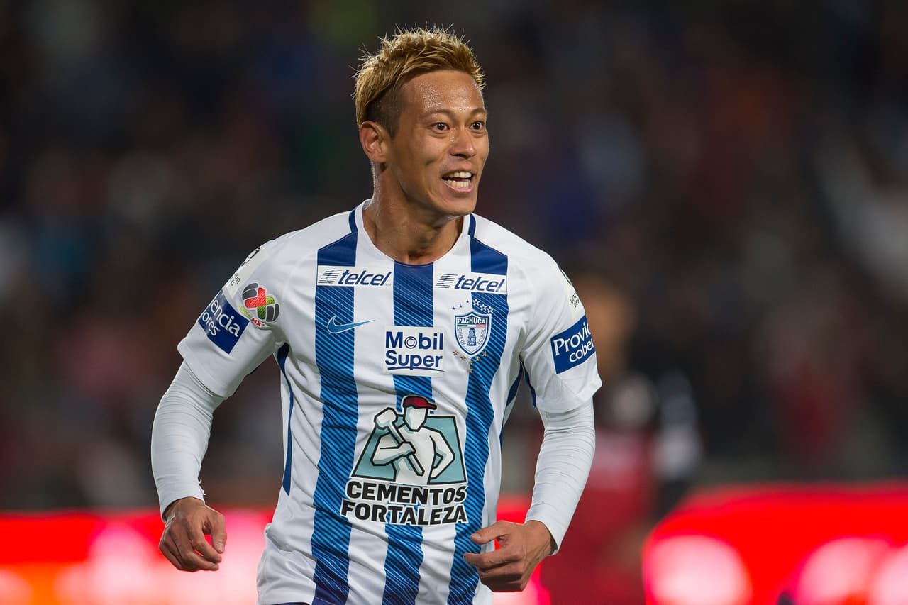 Sin duda el mejor gol del japonés desde que llegó a los Tuzos. La jugada del crack se dio al minuto 42 para darle a los Tuzos una ventaja casi definitiva minutos antes del medio tiempo.