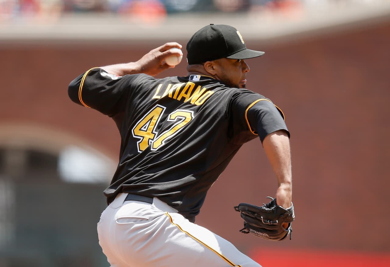Liriano supera a Hudson, Piratas barren a Gigantes