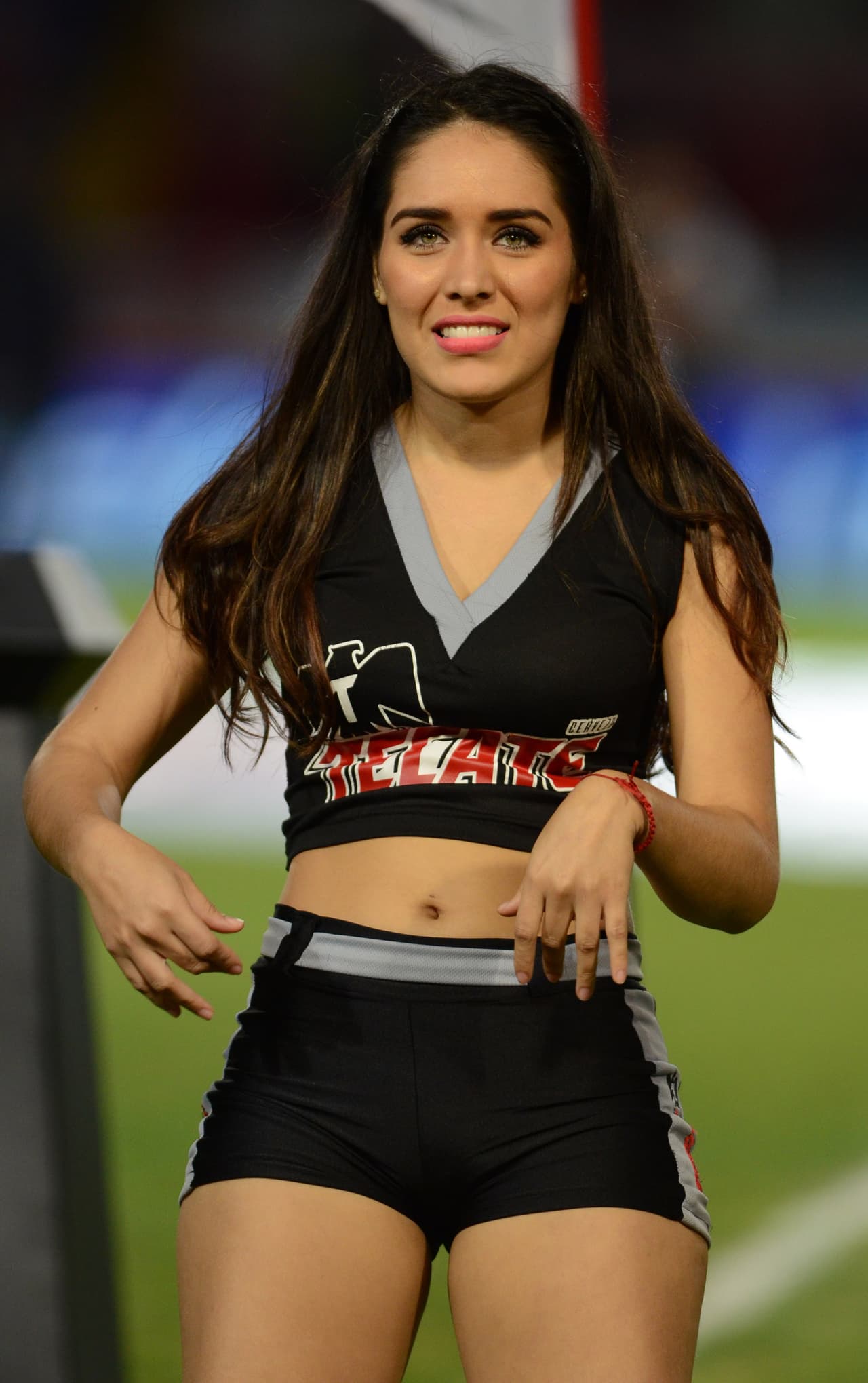 La belleza de las porristas en la fecha 4