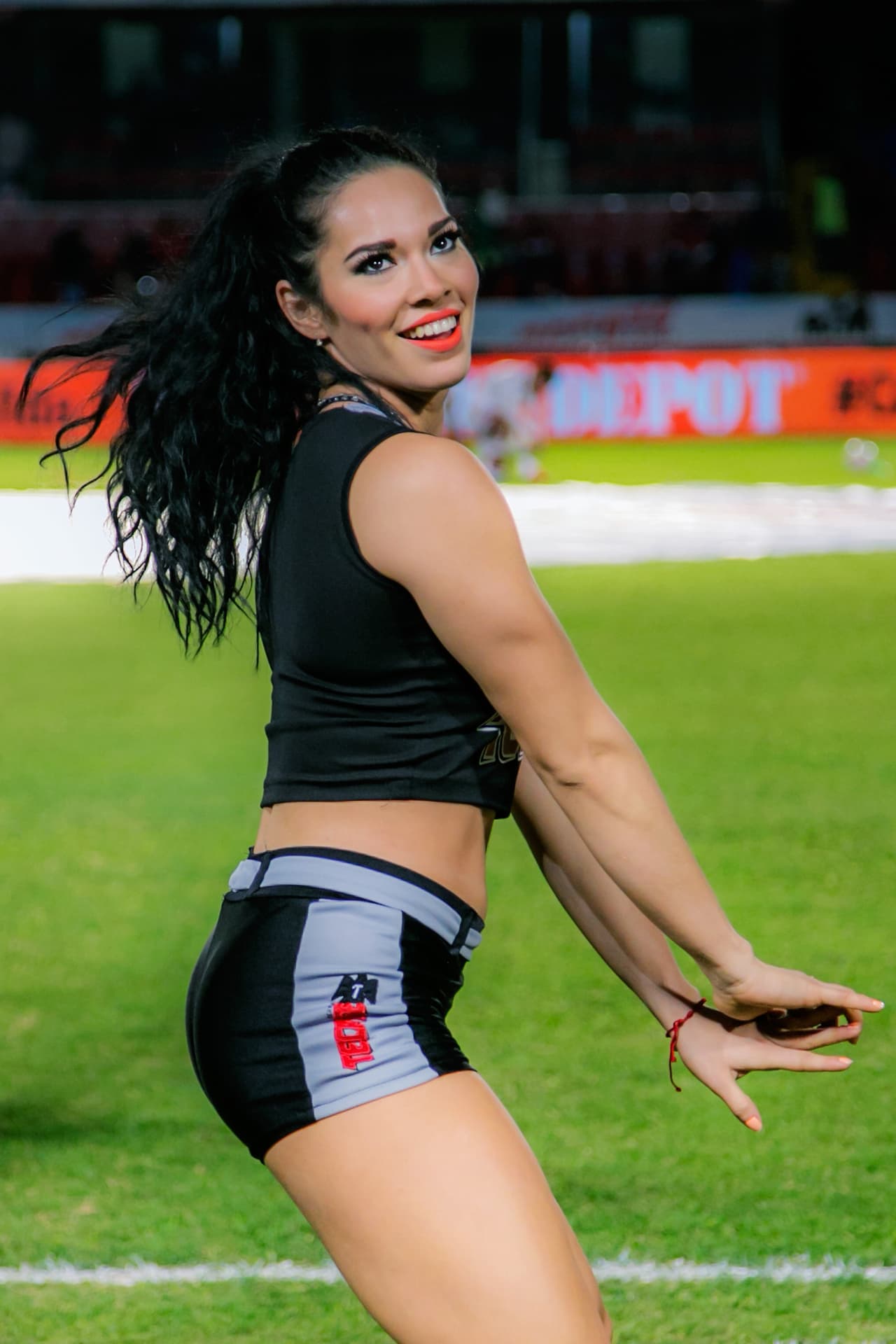 La belleza de las porristas en la fecha 4