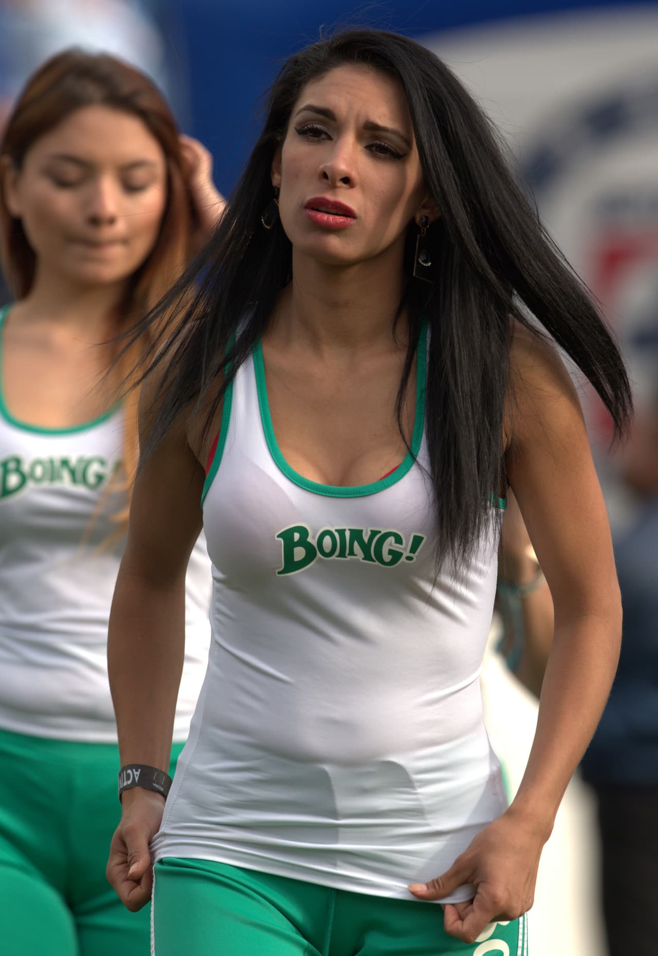 La belleza de las porristas en la fecha 4