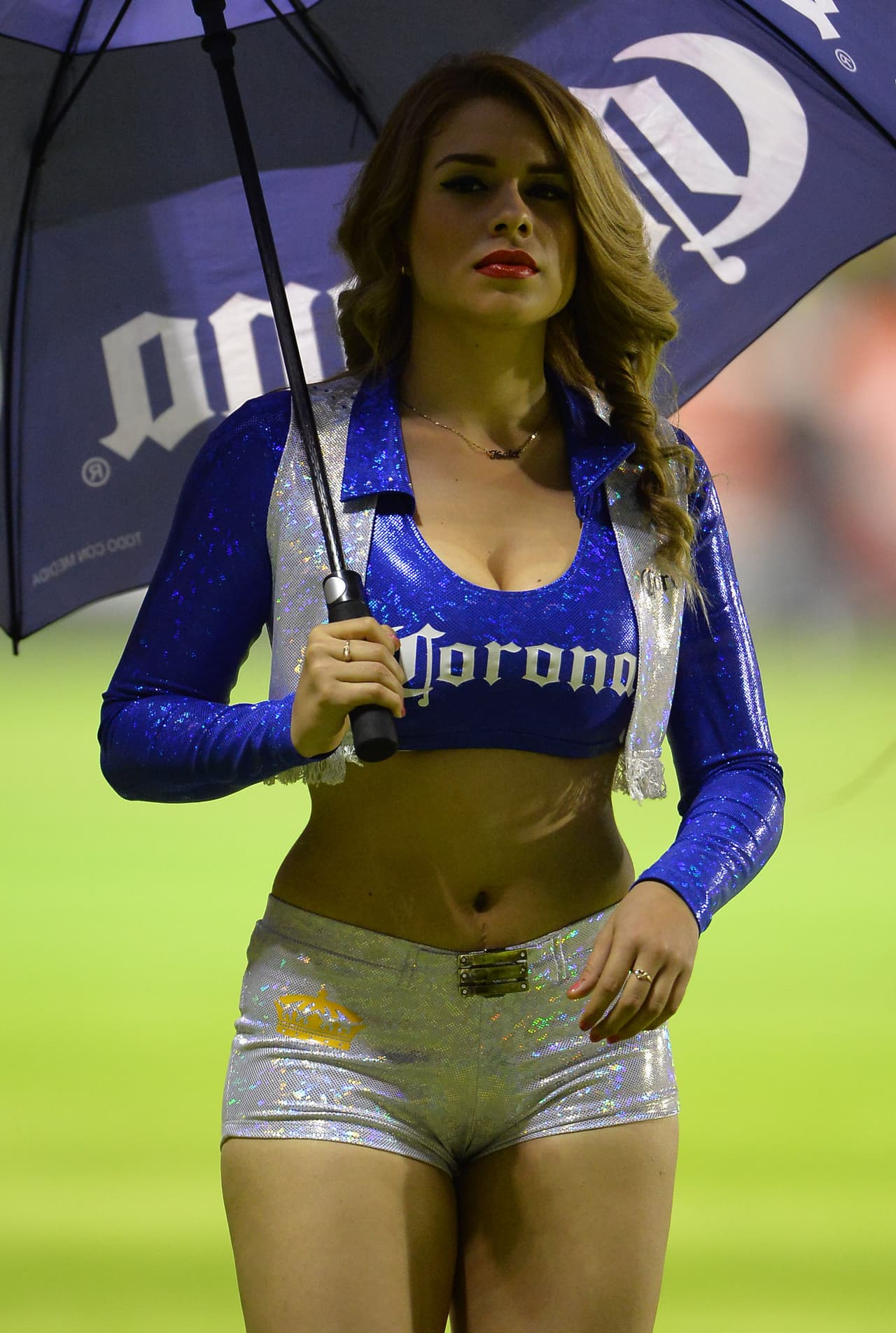La belleza de las porristas en la fecha 4