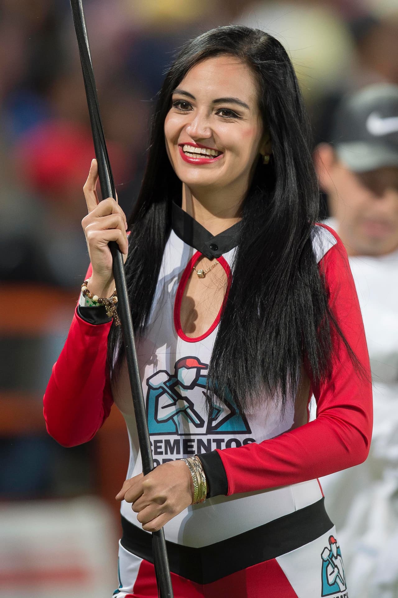 La belleza de las porristas en la fecha 4