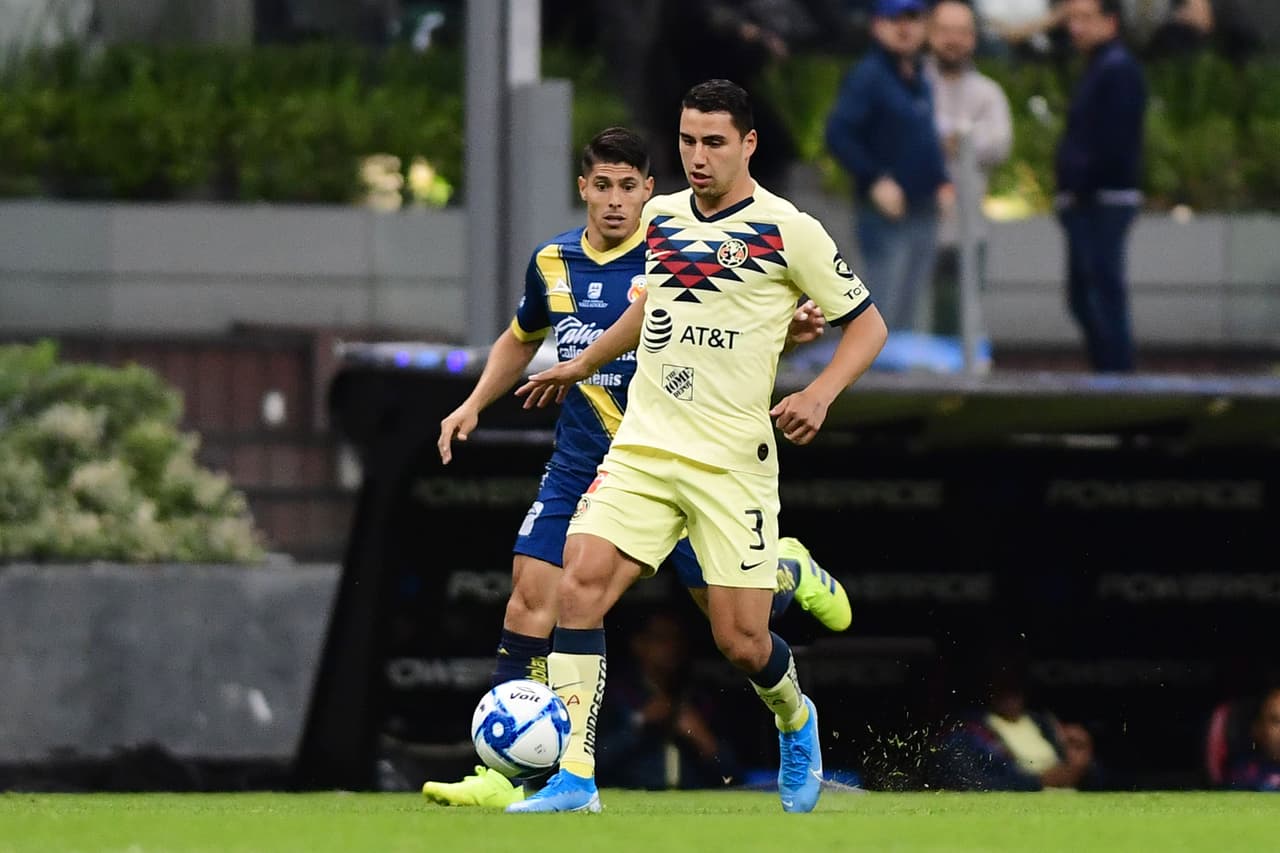 Morelia poseía mayor tiempo y lo hacía con mejor manejo del esférico pero no lograba abrir el marcador.