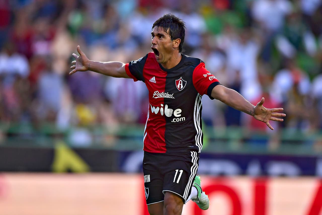 Ya en el segundo tiempo, al minuto 61, Matías Alustiza (de penal) marcó el segundo para los Rojinegros.