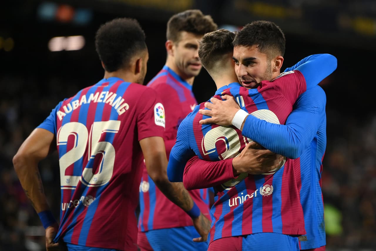 Grandiosa goleada del Barcelona en Camp Nou sobre el Osasuna por 3-0 para afianzarse en el tercer lugar de LaLiga de España, a solo cinco ya del Sevilla y un partido menos.