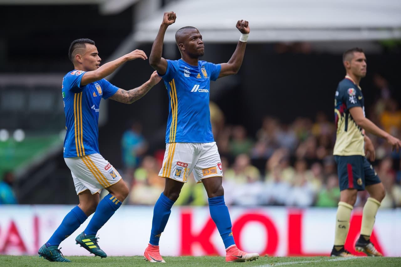 Con un remate centrado, engañando a Marchesín, el ecuatoriano marcaba el 1-0 para los Tigres.