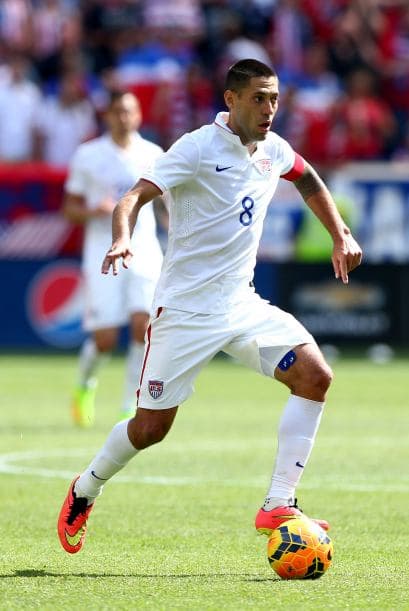 Clint Dempsey. Posición: Delantero. Fecha de nacimiento: 19 de marzo de 1983 (31 años). Club: Seattle Sounders FC., EEUU.