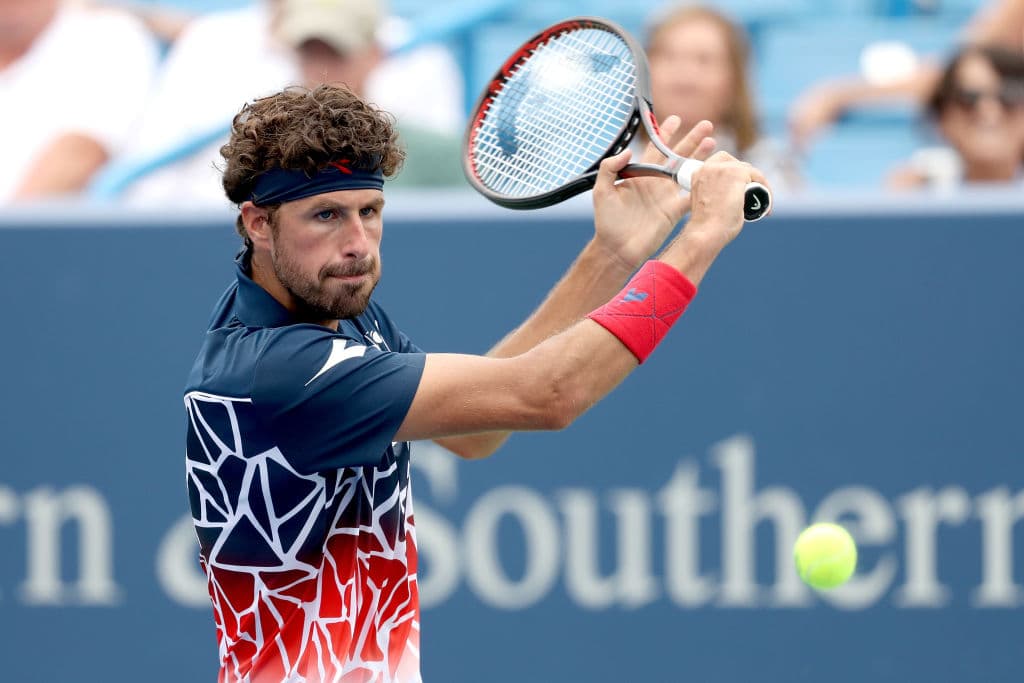 El holandés Haase superó al germano Zverev por parciales de 5-7, 6-4 y 7-5 para eliminar a uno de los favoritos y anidarse en la tercera ronda del torneo.