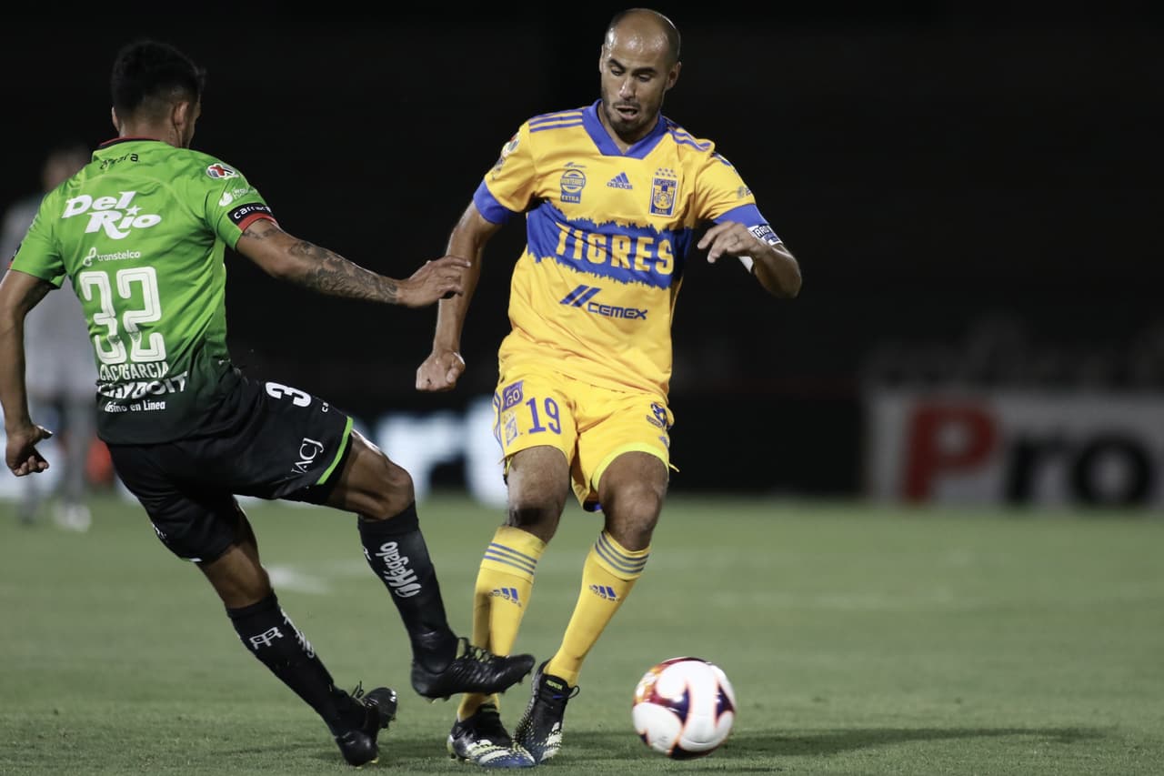 Pizarro destaca al 'Diente' López y Fernández; respeta al Tuca