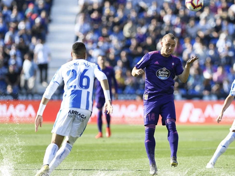 En la segunda mitad el negocio parecía firmado por ambos equipos que bajaron aún más la velocidad y se resignaron al empate.