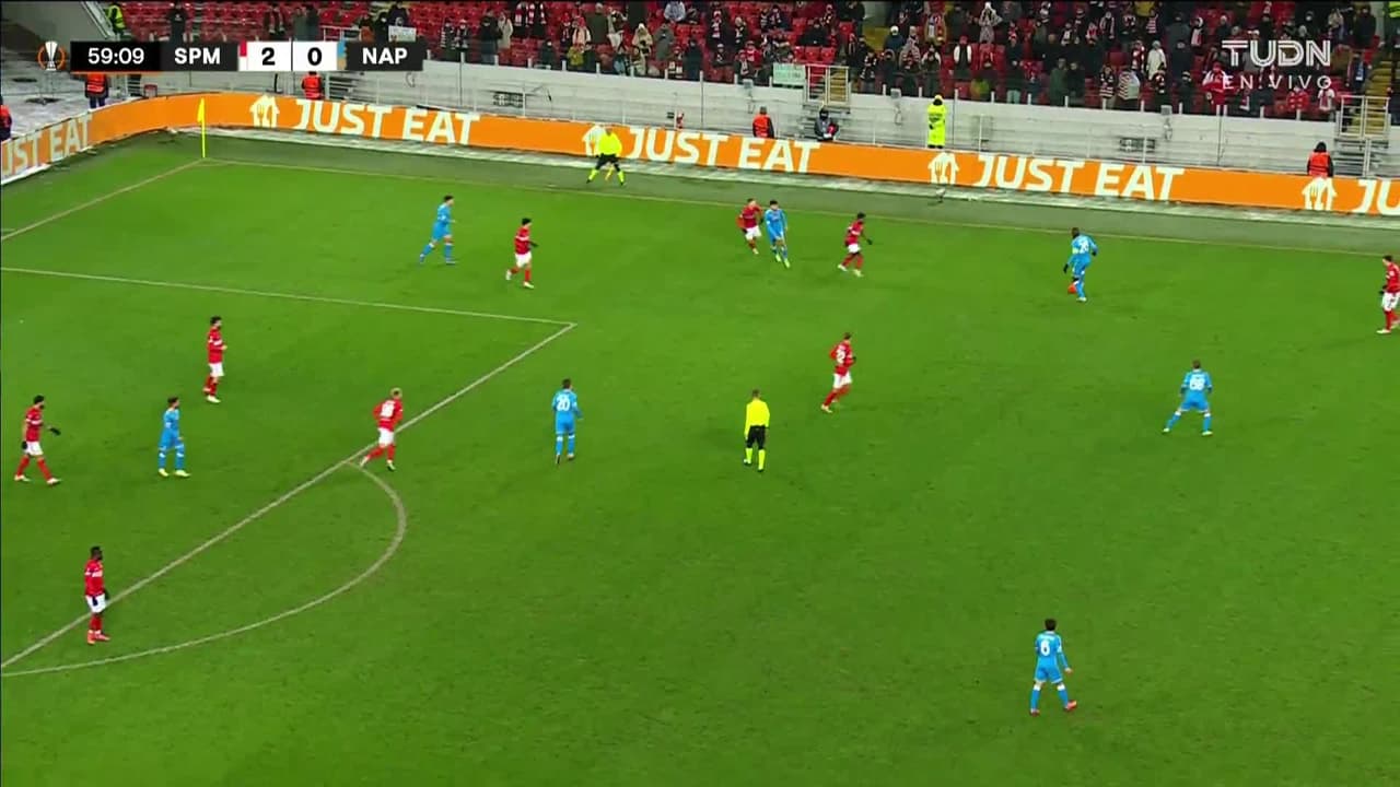 ¡TIRO ATAJADO! disparo por Kalidou Koulibaly.