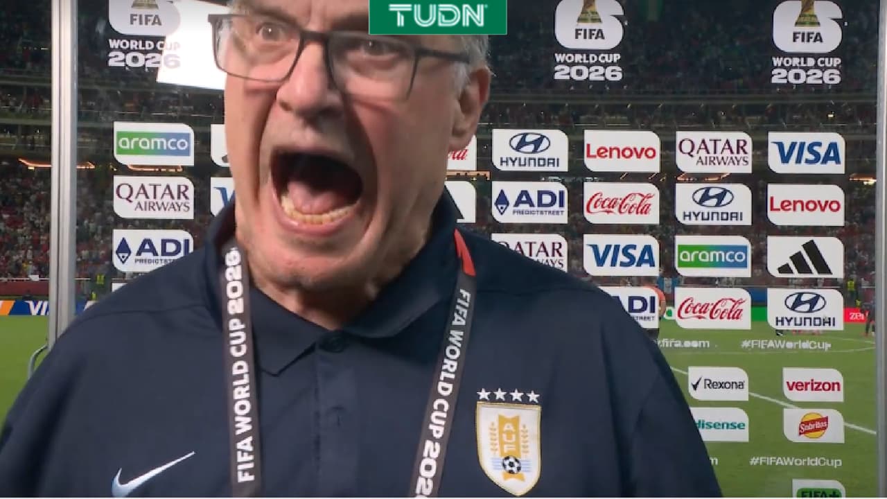Marcelo Bielsa se enfurece ante camarógrafo tras eliminación