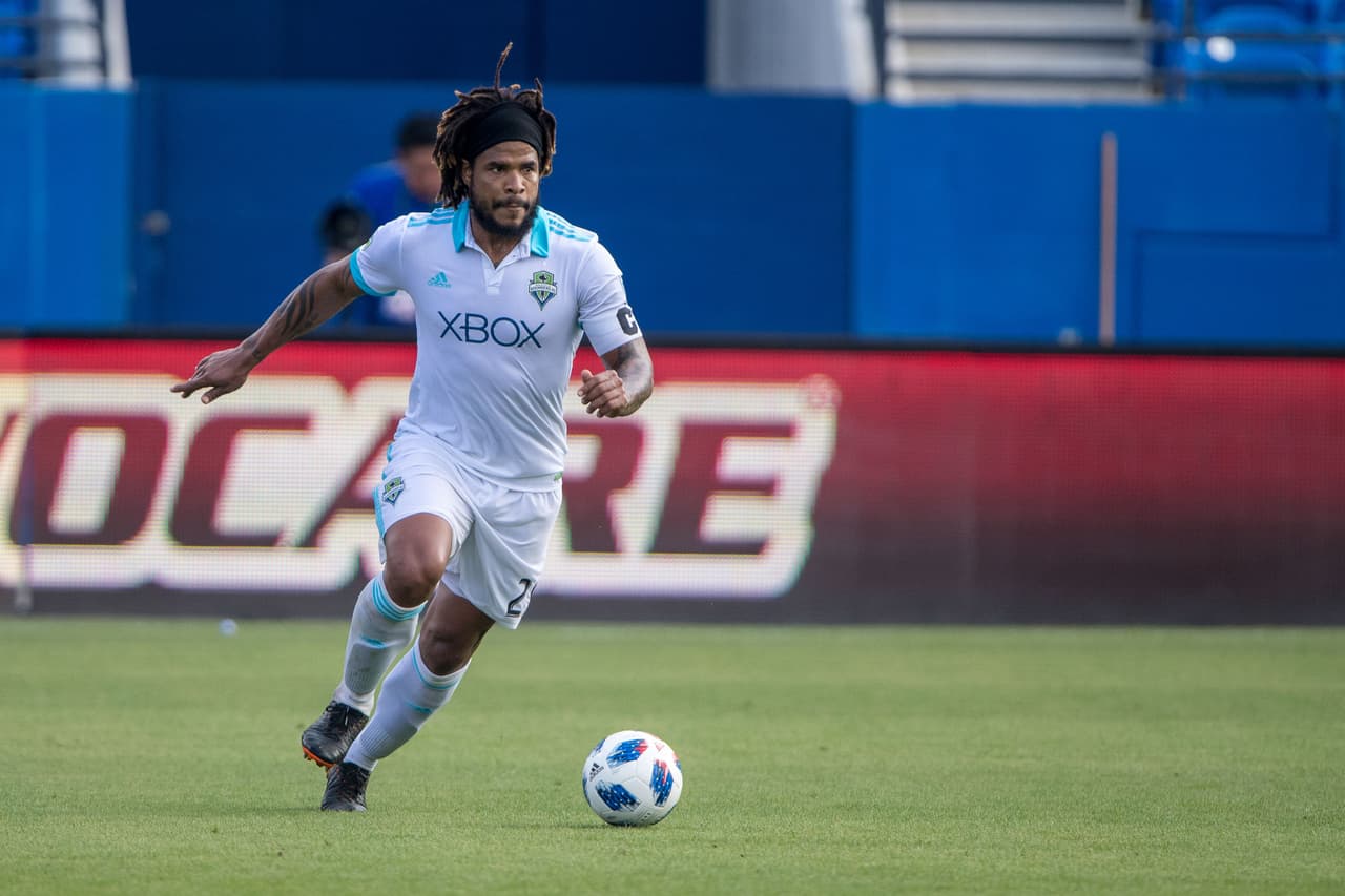 Energía 'canalera' en el eje central, de la mano de Román Torres. (USA Today Images)