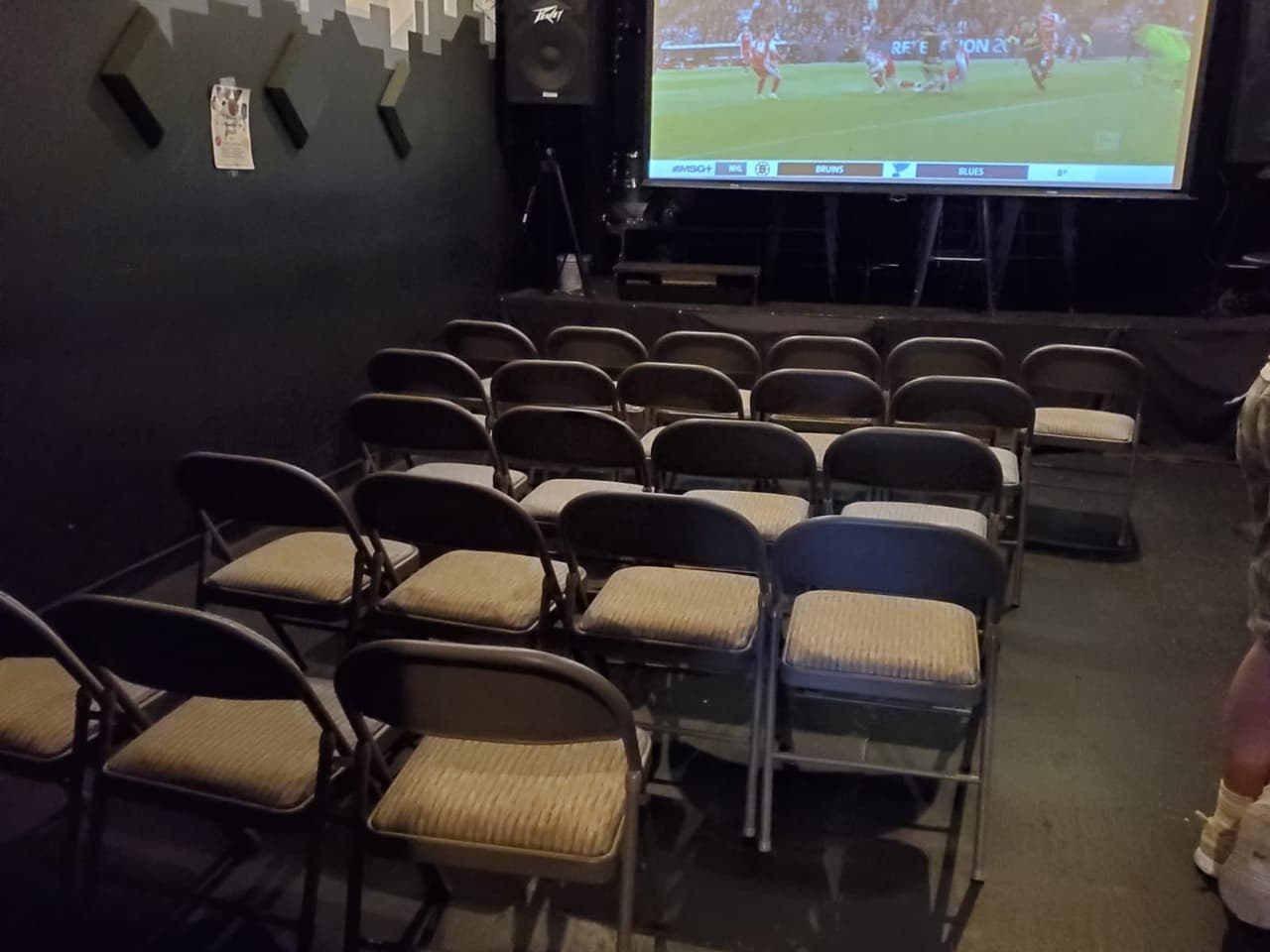 Los fanaticos del Tottenham colman los bares de New York para disfrutar juntos la Final de la UEFA Champions League.