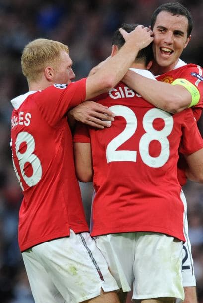 Pero el 'Man-U' se encargó de darle rumbo al juego, primeor con un gol de Antonio Valencia