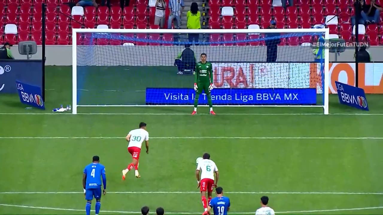 ¡Necaxa define con autoridad desde los once pasos!