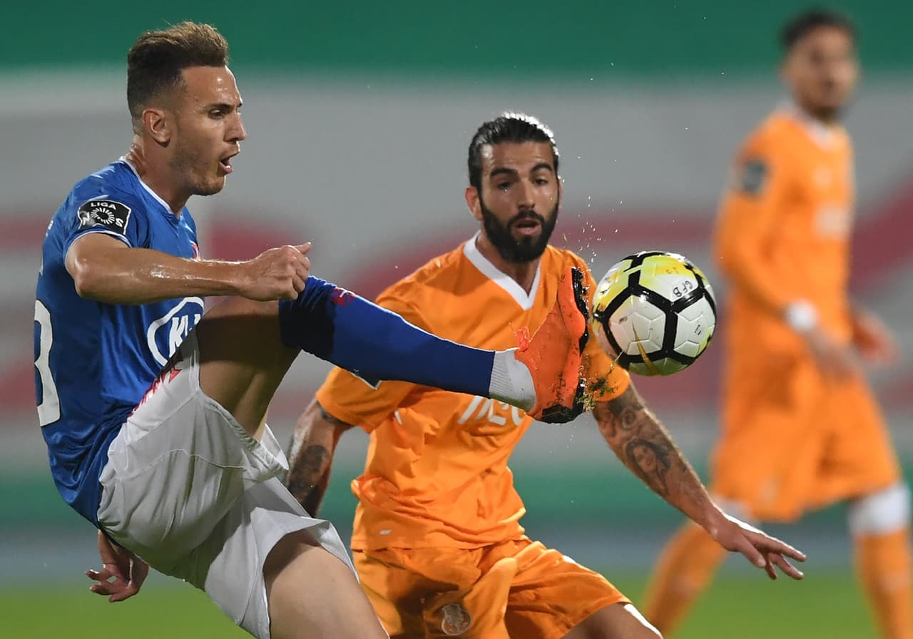 Belenenses amplió su ventaja con tanto de Maurides al minuto 25 del segundo tiempo para poner el 2-0.
