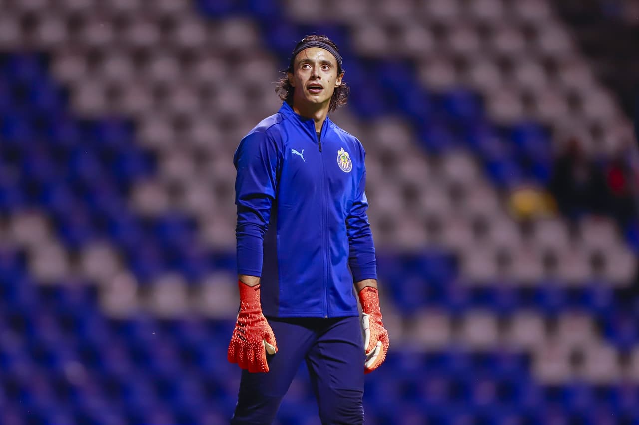 Chivas informa que Toño Rodríguez fue intervenido quirúrgicamente