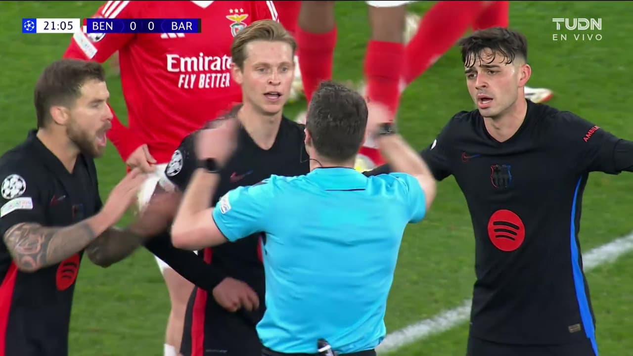 ¡Roja para el Barcelona! Cubarsí pierde la cabeza y se gana la roja