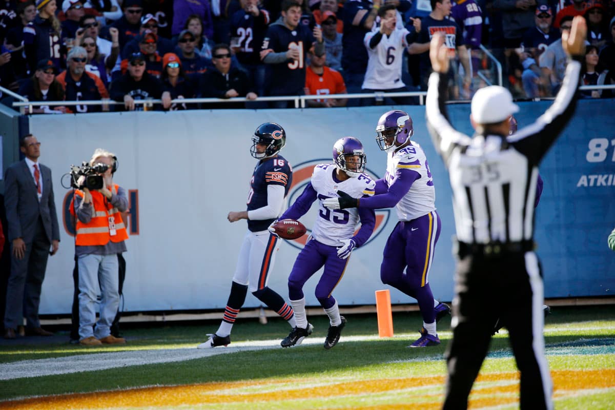 Sherels tuvo un regreso de patada de 65 yardas para touchdown en el juego que los Vikings derrotaron 23-20 a los Bears.