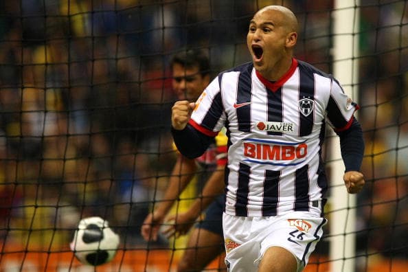 Humberto 'Chupete' Suazo es el máximo goleador histórico de los Rayados con 121 tantos en sus 2 etapas con el club. Con los Rayados sumó dos torneos de Liga y tres títulos de Concacaf.