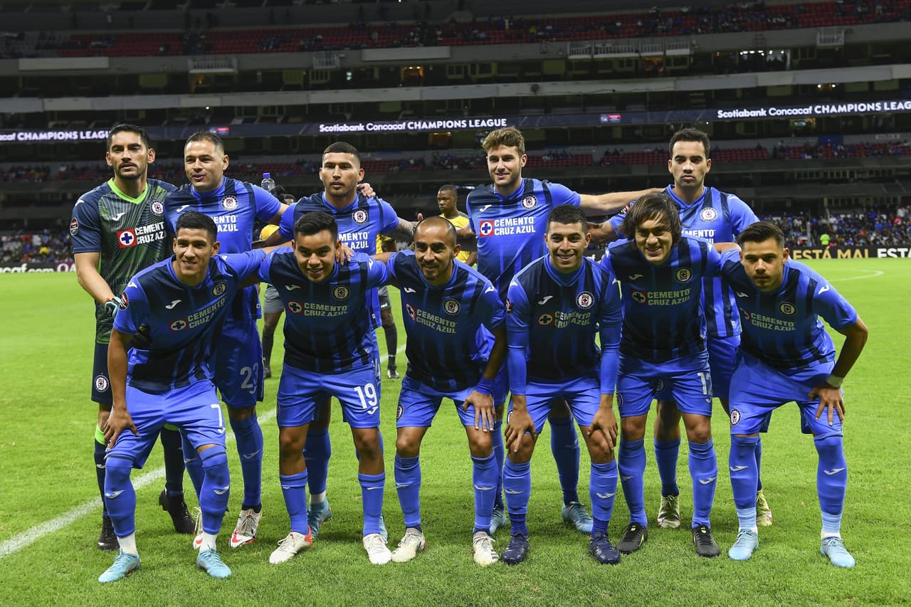 Tras las derrotas por goleada de León y Pumas ante equipos de la MLS en la Concachampions, Cruz Azul se presentaba en el Azteca con la esperanza de poner a la Liga MX en alto ante el Montreal.