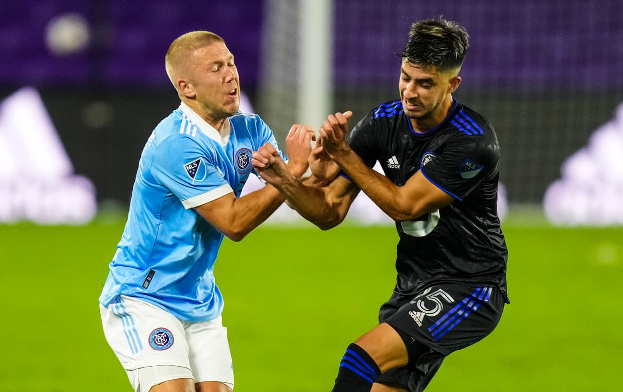 En los momentos claves del partido Montréal supo imponerse al conjunto celeste.
<br>