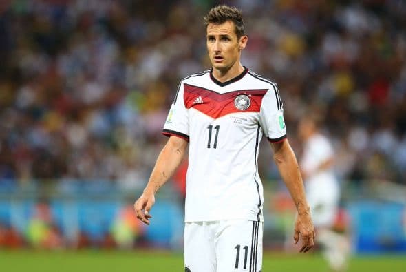 Klose disputó 137 encuentros anotando 71 goles, el último de ellos contra Brasil en la semifinal del mundial que acabo 1-7.