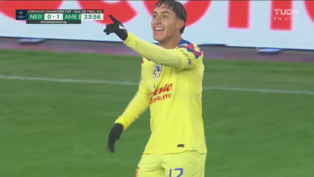 ¡Golazo! Zendejas cruza el tiro al ángulo para el 0-2
