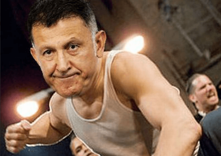 Nos quedamos de nueva cuenta en la orilla y el Internet hizo lo que mejor sabe hacer: Burlarse de la situación.