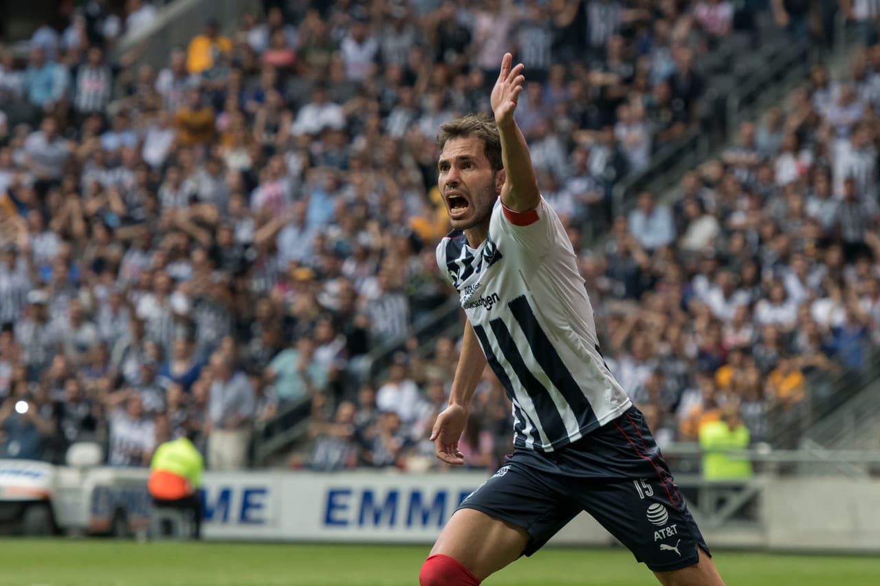 José Basanta podría salir de los 'Rayados' y el Club Necaxa estaría interesado en tomarlo para la próxima temporada.