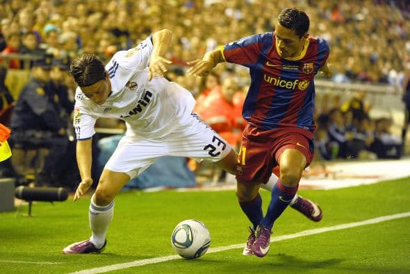 Los 'blaugranas' apostaron por darle más peso a su juego por las bandas y de ahí partir al centro.