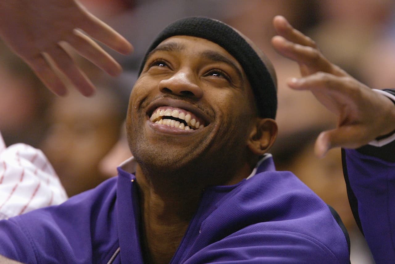 Fue Novato del Año de la NBA en 1999 y ha sido seleccionado 8 veces para el All-Star Game de la NBA.